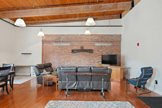Building Photo - 1 bedroom in Andover MA 01810