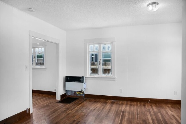 Building Photo - 4741 Brighton Ave
