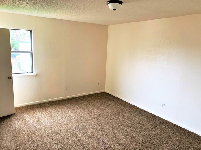 Building Photo - 3409 Victoria Cir