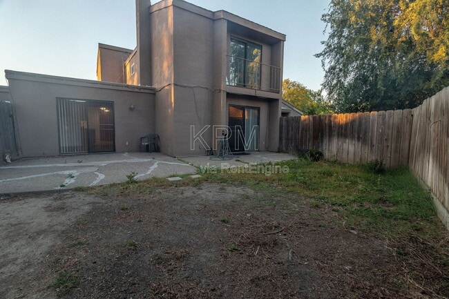 Building Photo - 5530 Sandpiper Ct