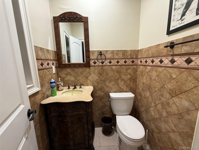 Building Photo - 65-29 168th St