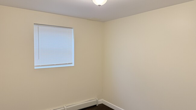 Building Photo - 9036 S Cottage Grove Ave