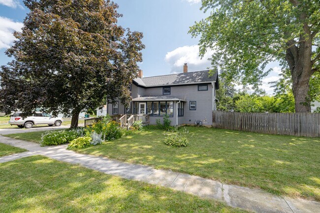 Building Photo - 401 Spaulding Ave