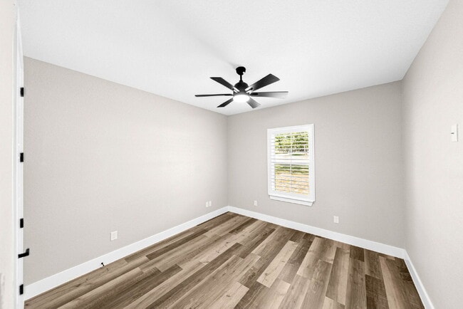 Building Photo - Where Southern Charm Meets Everyday Comfort