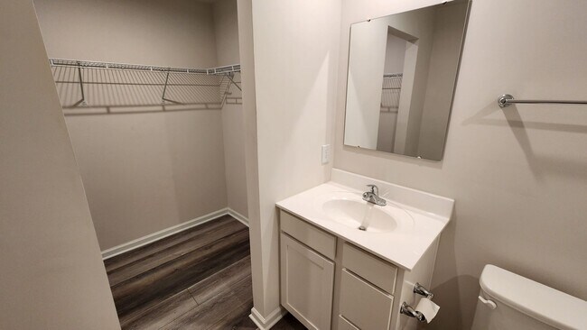 Building Photo - Simpsonville - Baldwin Ridge - Convenientl...
