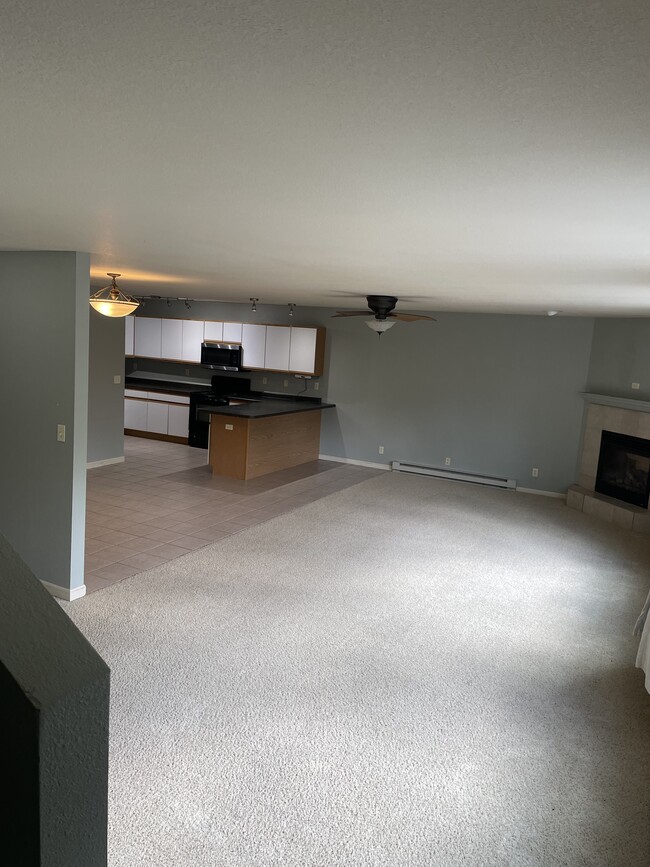 Great room with kitchen, living room, dining room - 5185 Samuelson Rd