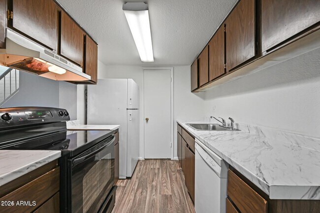 Building Photo - 3959 W Palomino Rd