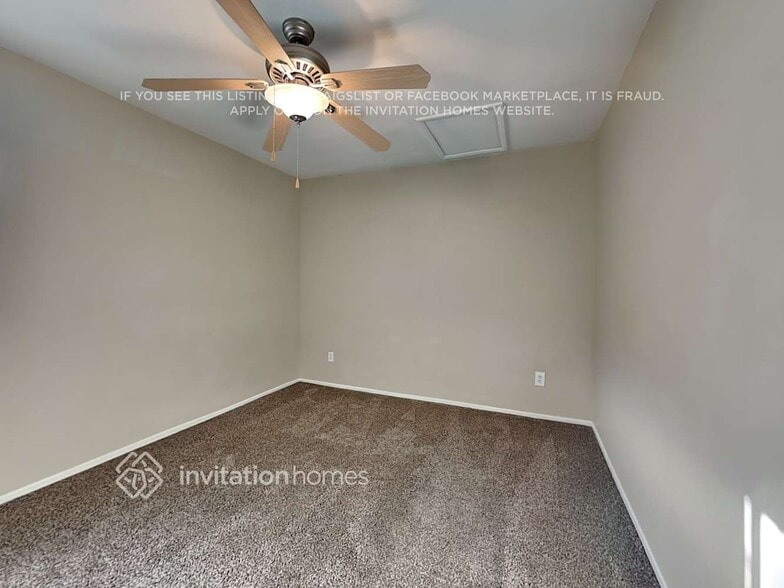 Building Photo - 9120 Blue Raven Ave