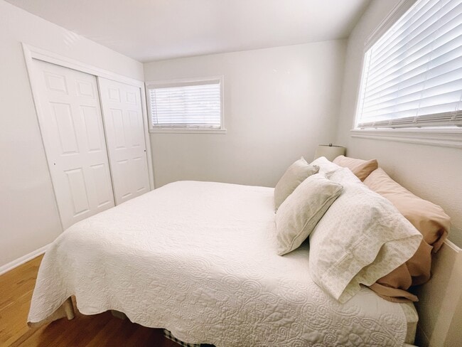 Building Photo - 132 Pierce Dr