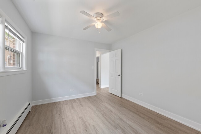 Building Photo - 8320 W Irving Park Rd