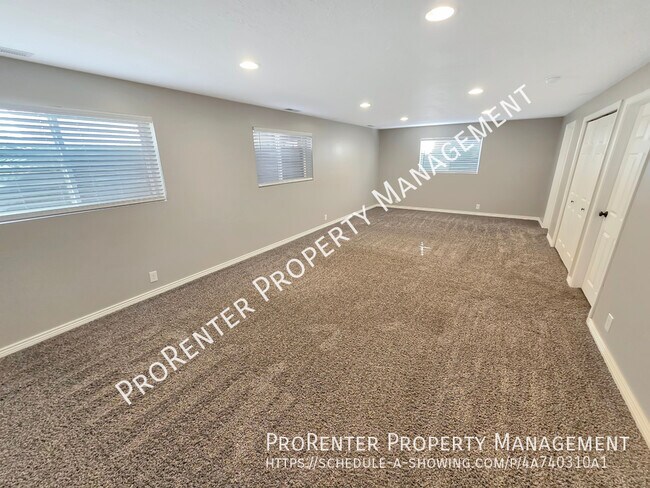 Building Photo - 1604 N 2615 W