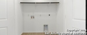 Building Photo - 1635 Knoll Rdg