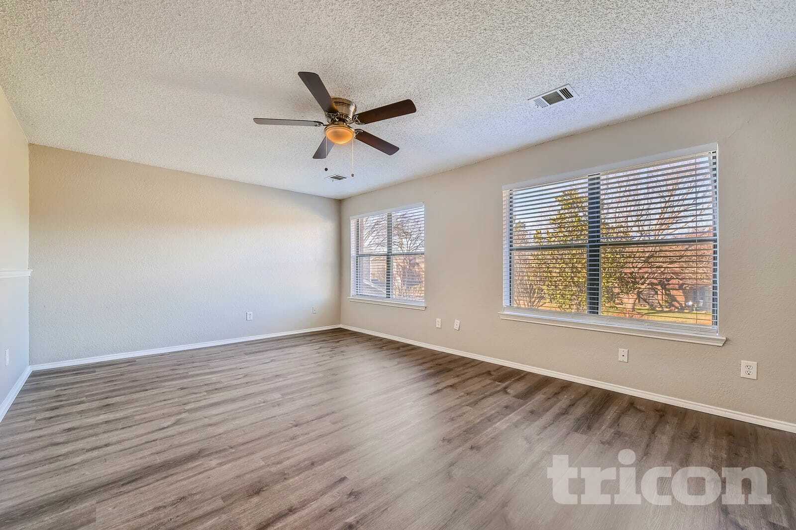 Building Photo - 6305 Meadowglen Dr