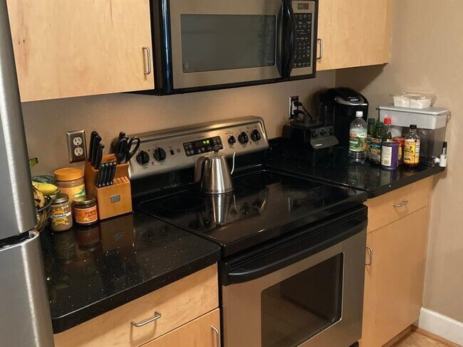 Building Photo - 385 Ralph McGill Blvd NE