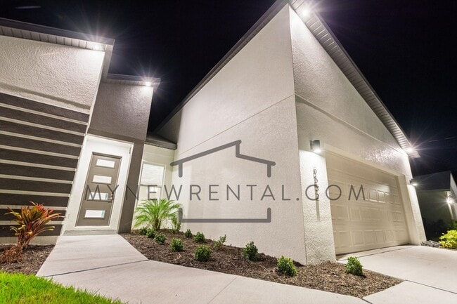 Building Photo - Deposit-Free! Modern, energy efficient hom...