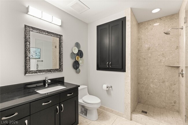 Building Photo - 4575 Dean Martin Dr