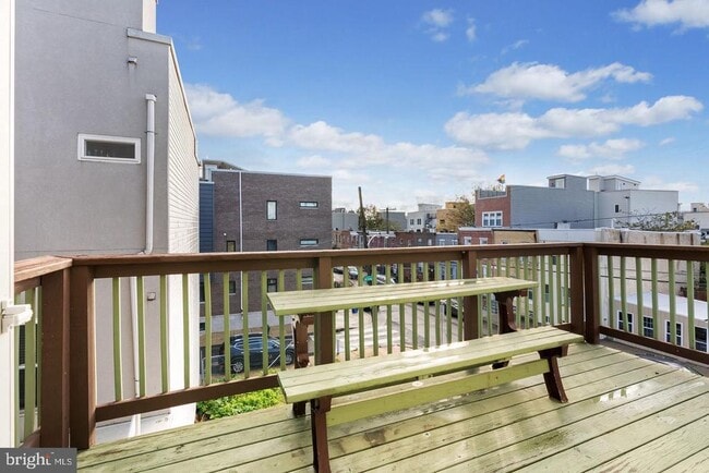 Building Photo - 1347 S 20th St