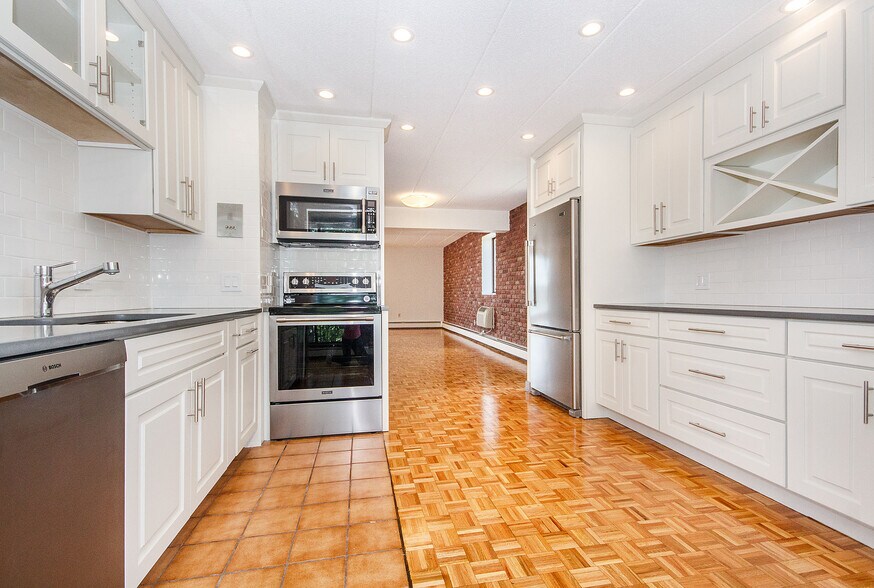 Primary Photo - 31 Harris St