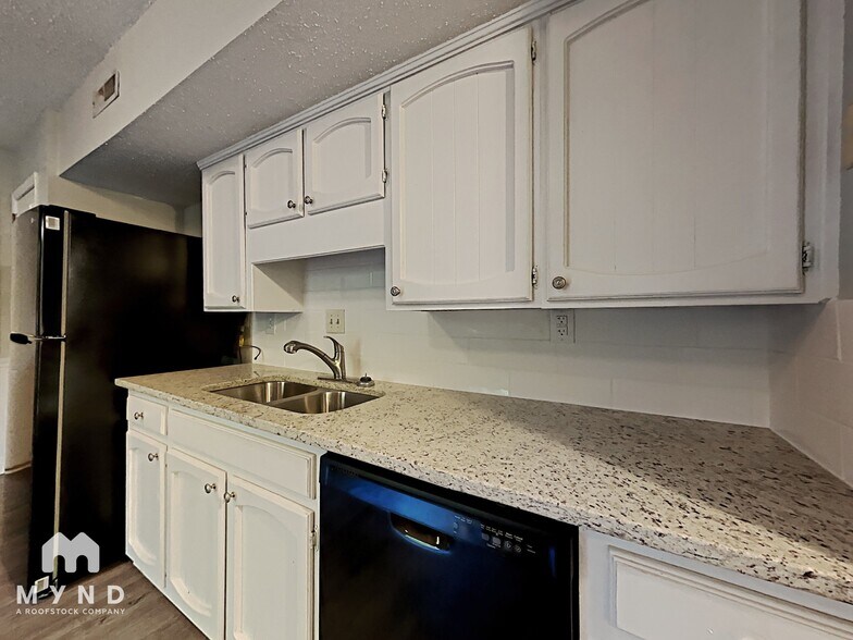 Building Photo - 2394 Wine Ridge Dr