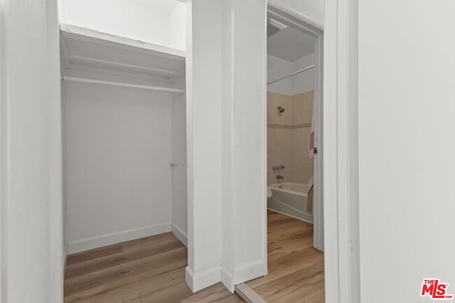 Building Photo - 1174 S Highland Ave