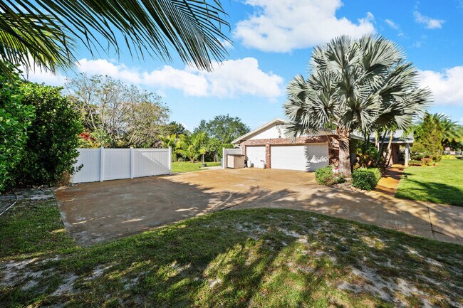 Building Photo - 4501 Briarcliff Ln