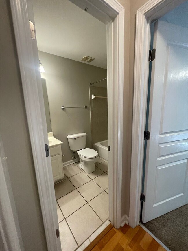 Building Photo - 07-211 Markey