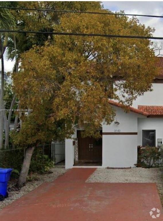 Building Photo - 3143 SW 23rd Terrace