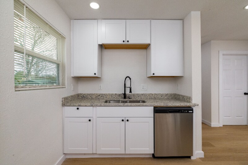 Building Photo - 3501 Canyon Ridge Ave