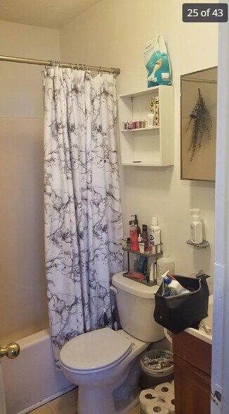 Building Photo - 341 Athens Ave