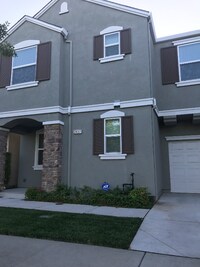 Building Photo - 2437 Erickson St