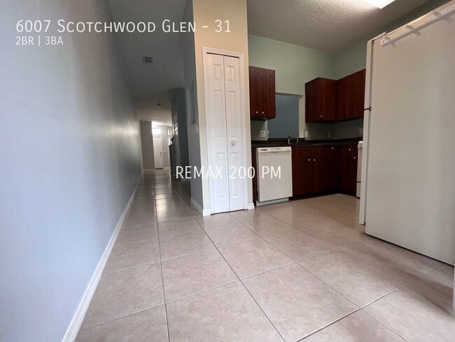 Building Photo - 6007 Scotchwood Glen