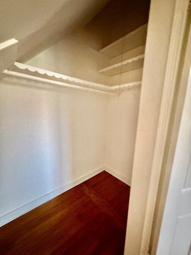 Building Photo - 225 N Broadway