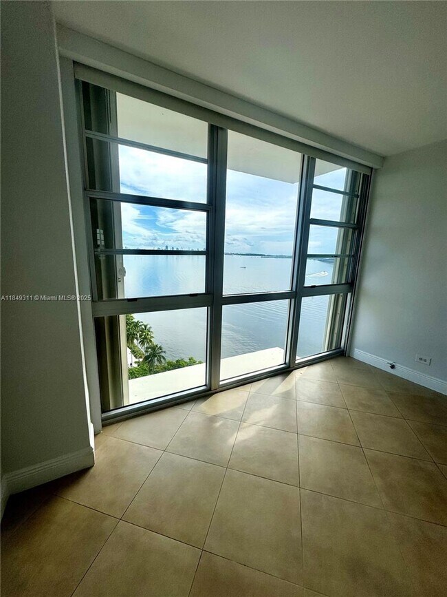 Building Photo - 2451 Brickell Ave