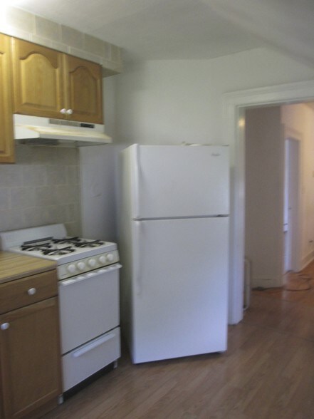 Building Photo - 190 S Middletown Rd