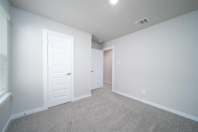 Building Photo - 7411 Victoria Brook Trace