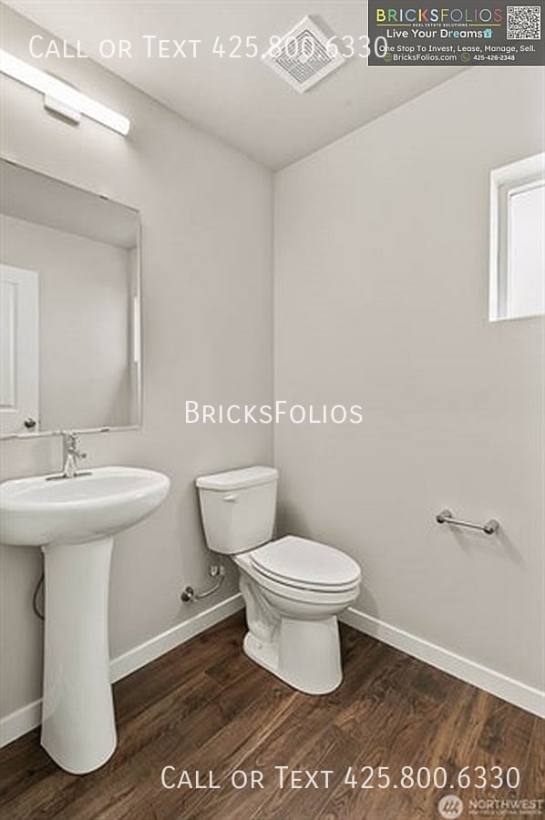 Building Photo - 9502 18th Ave W