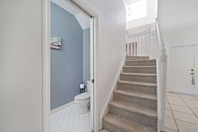 Building Photo - 1457 Banyan Way