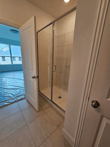 Building Photo - 629 Verona Dr