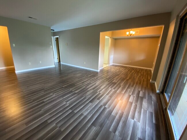 Building Photo - THE VILLAGES SOUTH 320