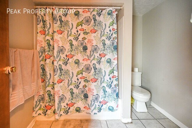 Building Photo - 3207 Vine St