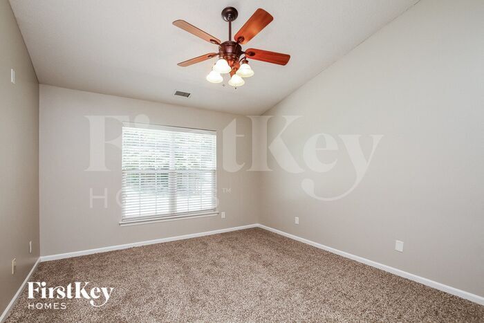 Building Photo - 115 Bosburg Dr