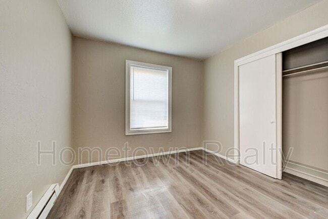 Building Photo - 1409 SE 41st St