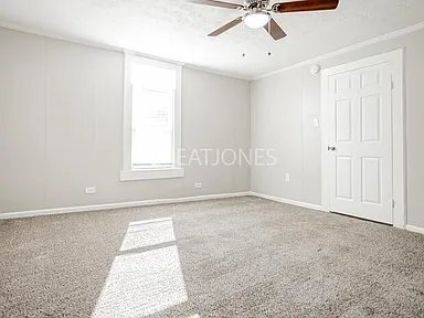 Building Photo - 2932 13th Ave