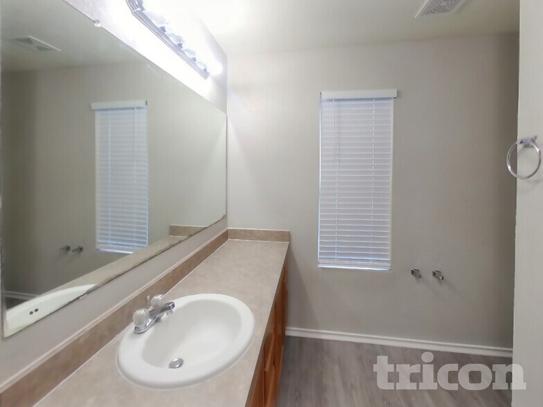 Building Photo - 4518 Safe Hbr