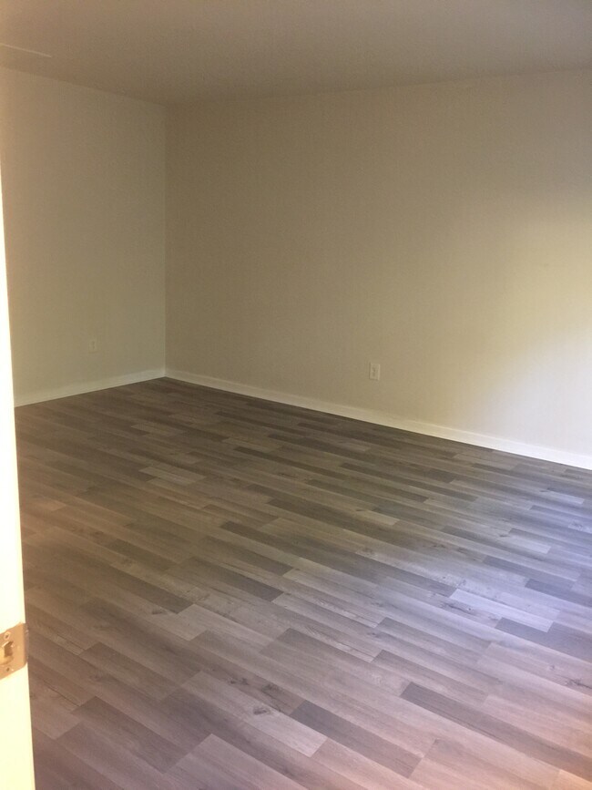 Building Photo - 3919 Beethoven Ct