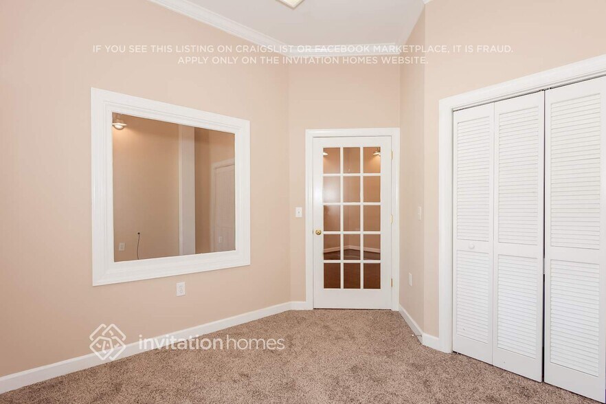 Building Photo - 5925 Mapleview Pl