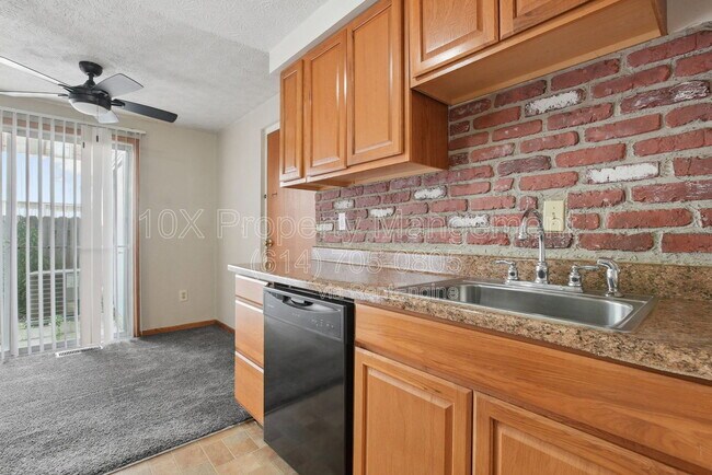 Building Photo - 2523 Burgandy Ln