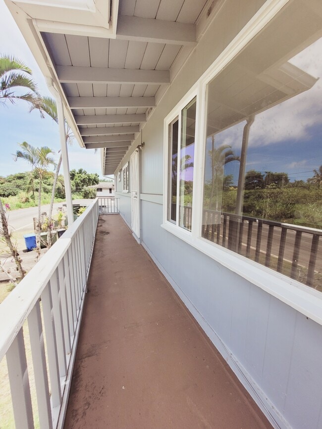 Building Photo - 41-536-536 Kumuhau St