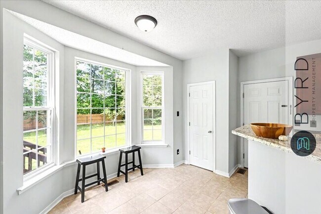 Building Photo - 6794 Sassafras Dr