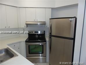 Building Photo - 8255 SW 152nd Ave